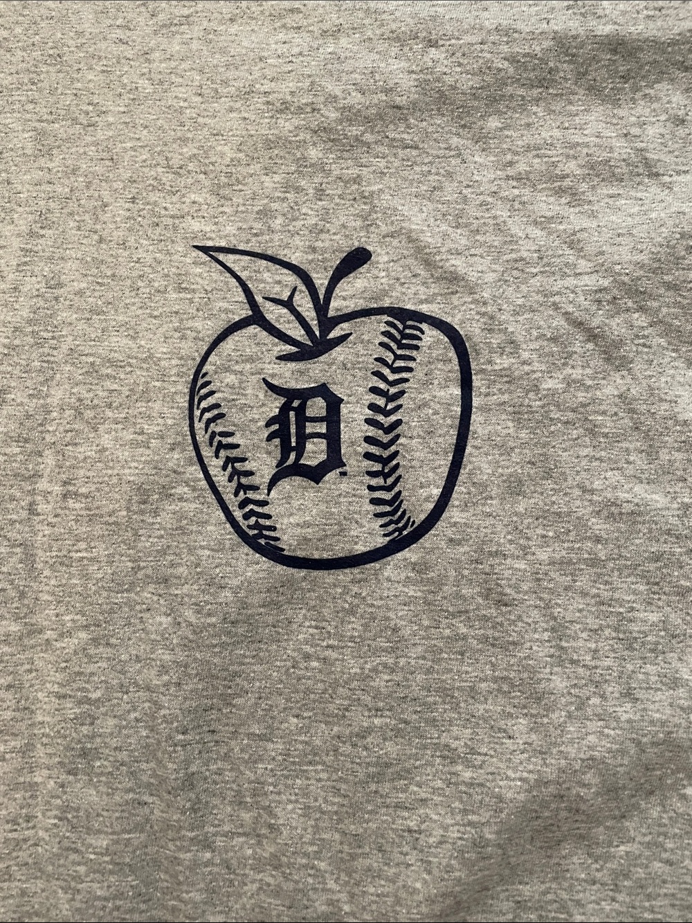 Detroit Tigers Hooded T-shirt - Picture 2 of 5